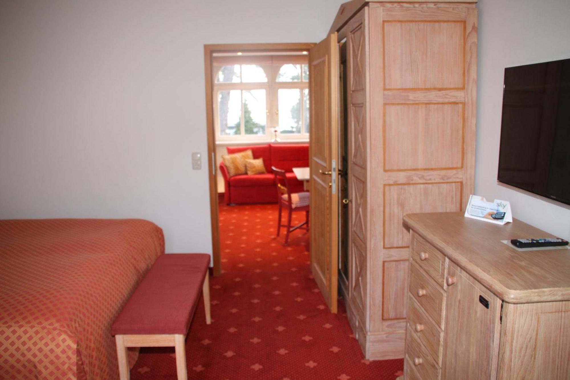 Romantik Im Hotel Villa Roehl Timmendorfer Strand Oda fotoğraf